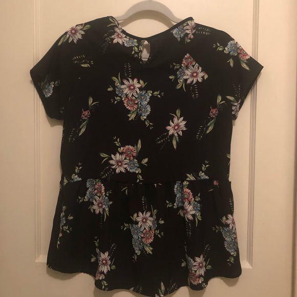 Floral Boutique Blouse - Picture 3 of 3